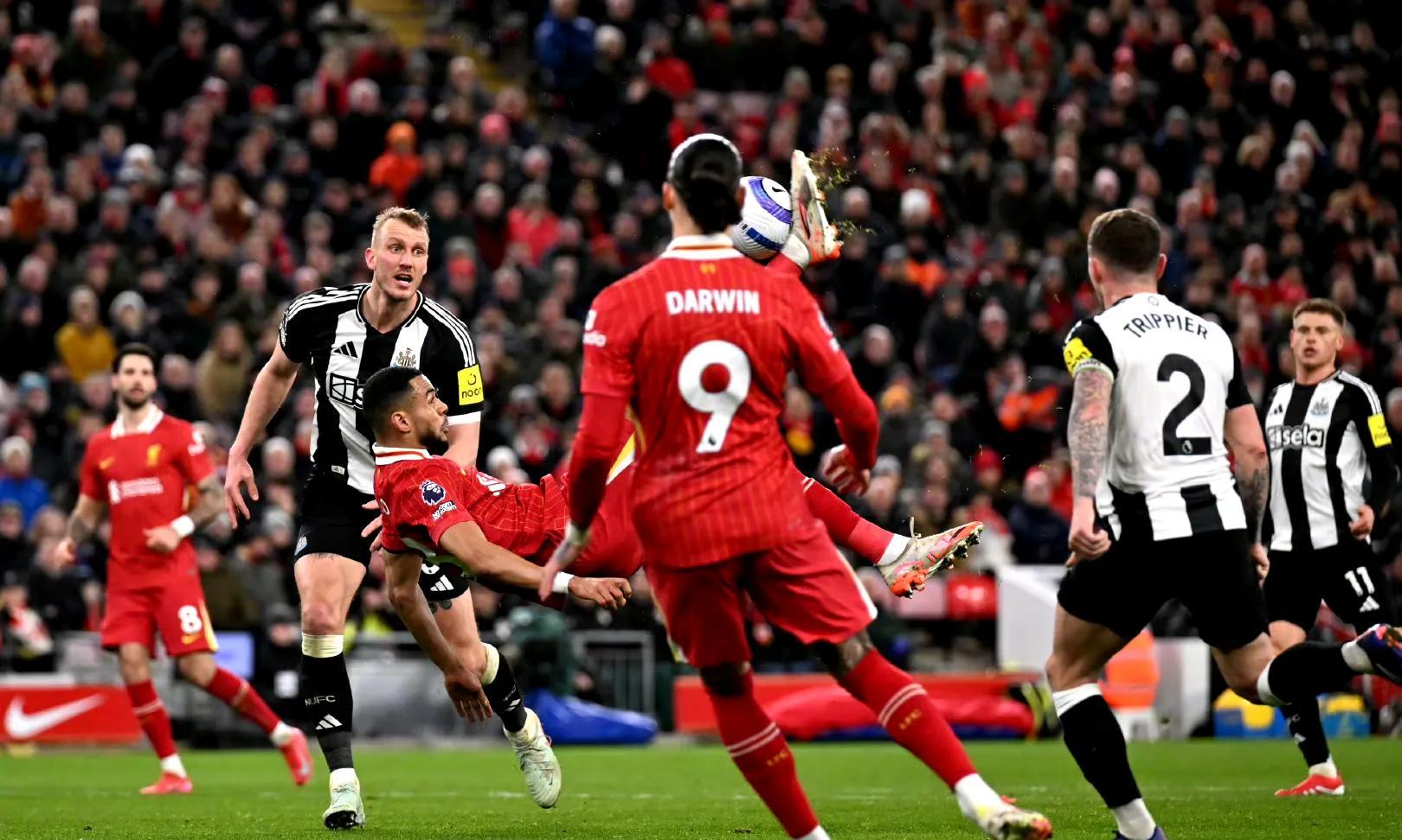 球员“荣耀夜”:那些留下“永恒瞬间”的比赛的简单介绍 球员“荣耀夜”:那些留下“永恒瞬间”的比赛的简单介绍