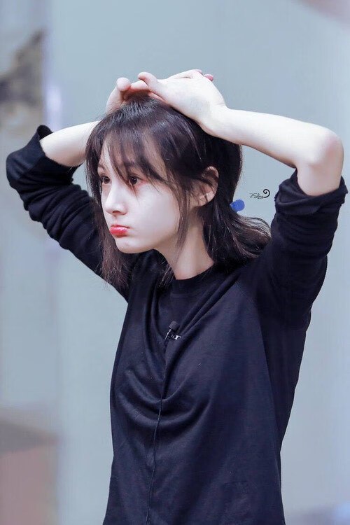 比利时在欧洲杯小组赛首战中0-1爆冷负于斯洛伐克。,比利时欧洲杯小组赛战绩