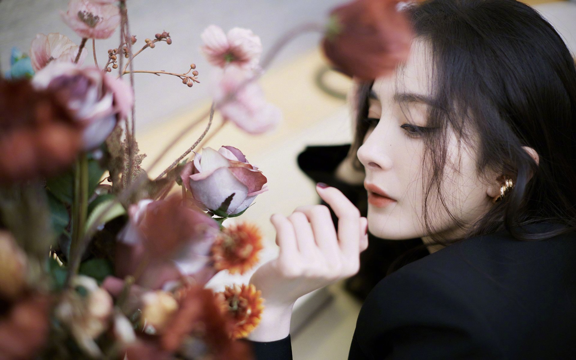 突尼斯希望队长拼劲十足激励全队,我和我的祖国电影ppt模板免费